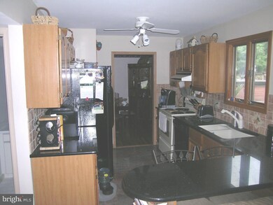 8109 Horseshoe Ct, Pennsauken, NJ 08109 - photo 5