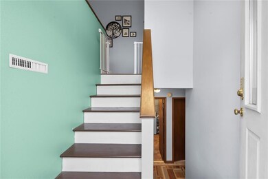 2620 Falbrook Dr NE, Cedar Rapids, IA 52402 - photo 2