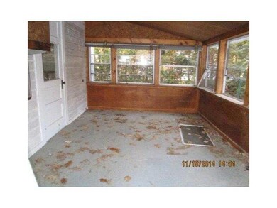 Enclosed Porch.
