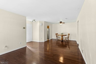 412 Tournament6, Union Twp., NJ 07083 - photo 5