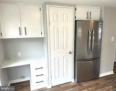 2400 Lincoln Ave unit 15, Baltimore, MD 21219 - photo 3