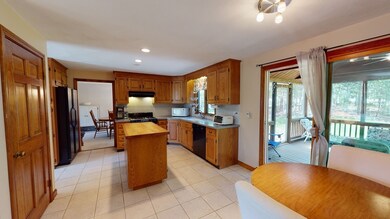 363 Oak St, Franklin, MA 02038 - photo 7