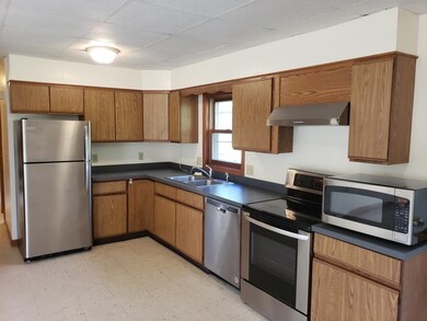 119 Knight St, Milford, NH 03055 - photo 5