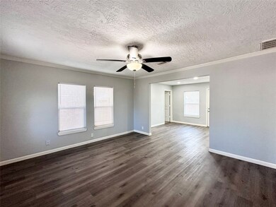 6611 Conley St, Houston, TX 77021 - photo 5