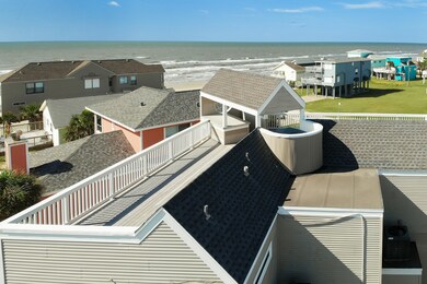 Rooftop With Hot Tub