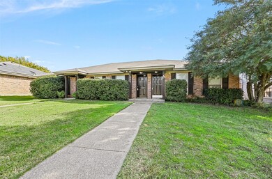 603 Starlinda Ct unit B, Arlington, TX 76012 - photo 2