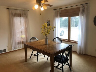 3877 Greens Grove Rd, Center Point, IA 52213 - photo 6