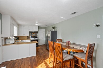 1205 Grand Ave, Cleburne, TX 76033 - photo 7