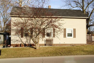 956 W Centennial St, Nappanee, IN 46550 - photo 5