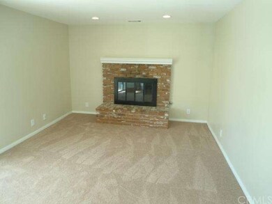 18153 Deauville Dr, Victorville, CA 92395 - photo 4