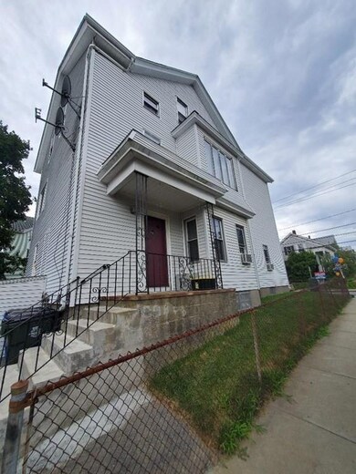 197 Warren St, Fall River, MA 02721 - photo 2