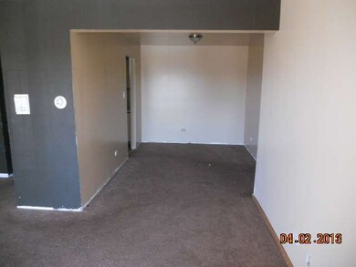 17951 Huntleigh Ct unit 201, Country Club Hills, IL 60478 - photo 4