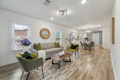 4102 Avenue M 1 2, Galveston, TX 77550 - photo 5