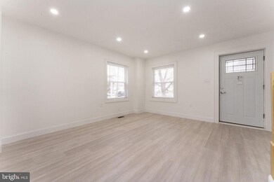 1006 Hansen Place, Darby, PA 19023 - photo 4