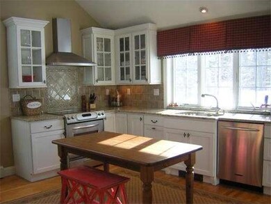 5 Bartlett Ave, Medfield, MA 02052 - photo 2