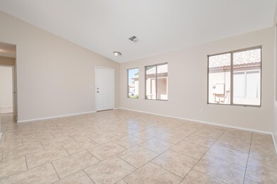 04_Living-Room-02