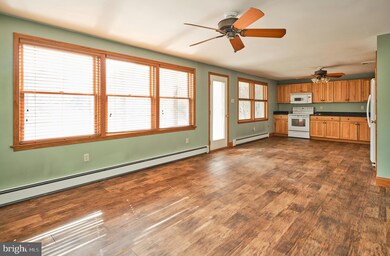 271 Stoopville Rd, Newtown, PA 18940 - photo 6