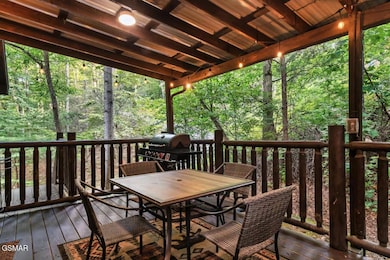 1502 Sky View Dr, Sevierville, TN 37876 - photo 4