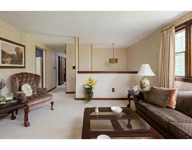 110 Edgewater Dr, Pembroke, MA 02359 - photo 4