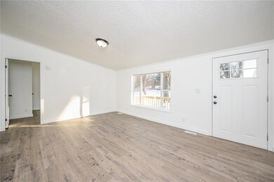 2805 Sheridan Ave, Des Moines, IA 50310 - photo 4