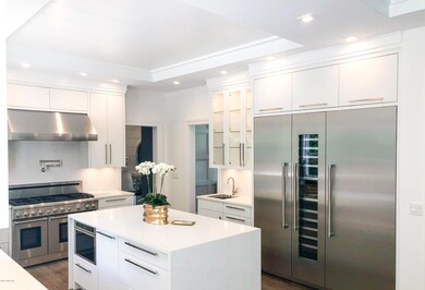 Open Kitchen