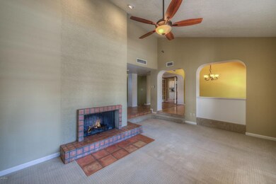 003_Family Room