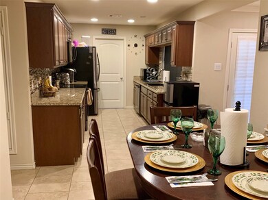 15807 Lenclaire Dr, Houston, TX 77053 - photo 4