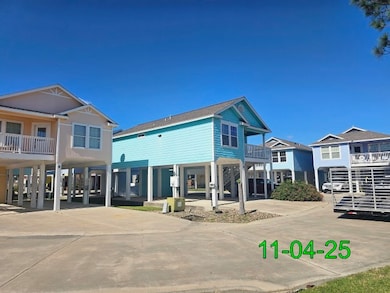 1549 S Commercial St unit 11, Aransas Pass, TX 78336 - photo 2