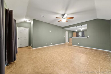 14940 S Pin Oak St, Glenpool, OK 74033 - photo 6