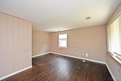 408 Roebling Rd, Cincinnati, OH 45204 - photo 4