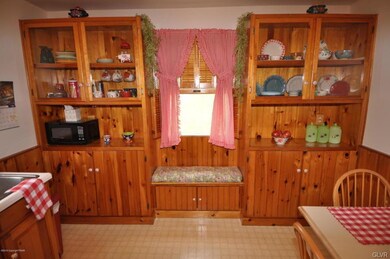 89 North Ave, Jim Thorpe, PA 18229 - photo 3