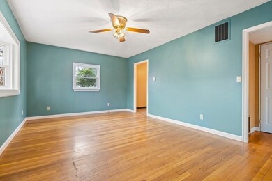 10 Davis Ct, Saugus, MA 01906 - photo 7