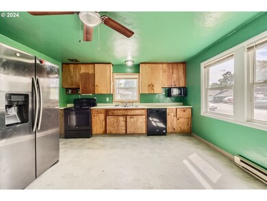 2823 18th Ave, Forest Grove, OR 97116 - photo 6