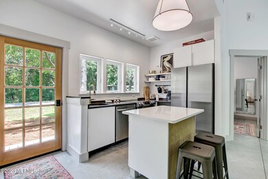 16-web-or-mls-14_1580 Ian Dr