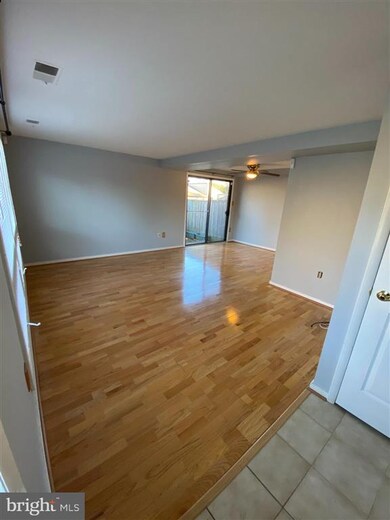 572 West Ct, Glen Burnie, MD 21061 - photo 3