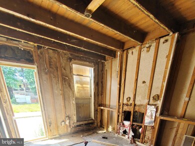 323 Furrow St, Baltimore, MD 21223 - photo 3