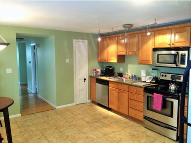 426-2 Second St unit 2, Rollinsford, NH 03869 - photo 5