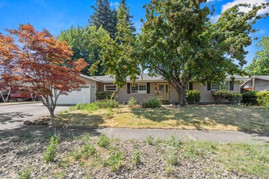 1980 Camellia Ave, Medford, OR 97504 - photo 3