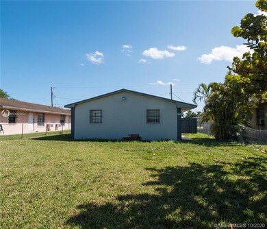 11467 SW 215th St unit 67, Miami, FL 33189 - photo 3