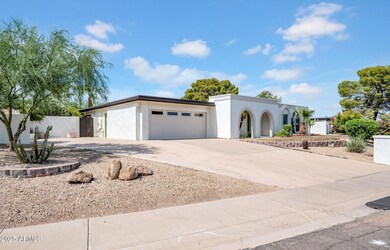 9240 N 32nd Place, Phoenix, AZ 85028 - photo 5