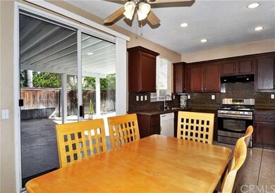 1405 Elgin Way unit 13, Corona, CA 92879 - photo 3