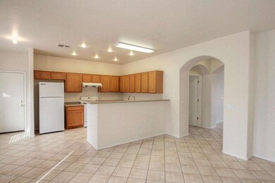 005 Open Kitchen