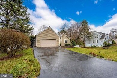 8111 Arrowhead Ct, Frederick, MD 21702 - photo 3