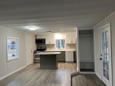 3445 Zircon Ln, Rockford, IL 61102 - photo 7