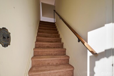 204 Samuel Ct unit 204, Dayton, NJ 08810 - photo 4