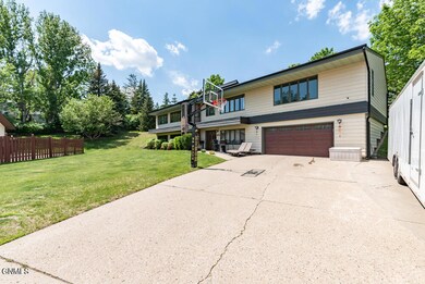 926 Columbine Ln MLS-8