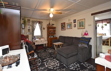 585 State Rd unit 2, North Adams, MA 01247 - photo 4