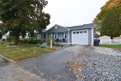 27 Primrose Dr, Riverside, RI 02915 - photo 2