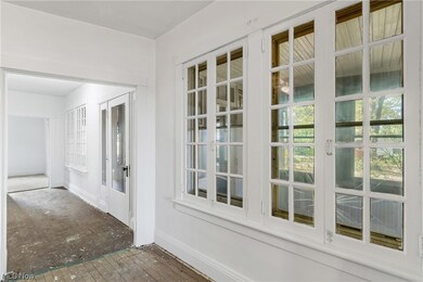 5521 Walker Rd, Sheffield Lake, OH 44054 - photo 6