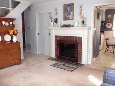 21 Edgewater Dr, Matawan, NJ 07747 - photo 3